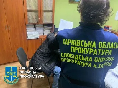 В Харькове мужчина поджег машину бывшей, узнав, что она идет замуж за другого - прокуратура