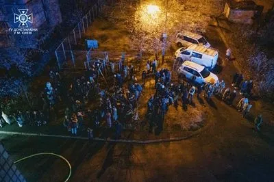 У Києві вночі сталася пожежа в гуртожитку: евакуювали 30 людей