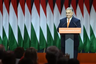 Орбан назвал задачей "исправить ошибочное обещание" Брюсселя по переговорам с Украиной о членстве
