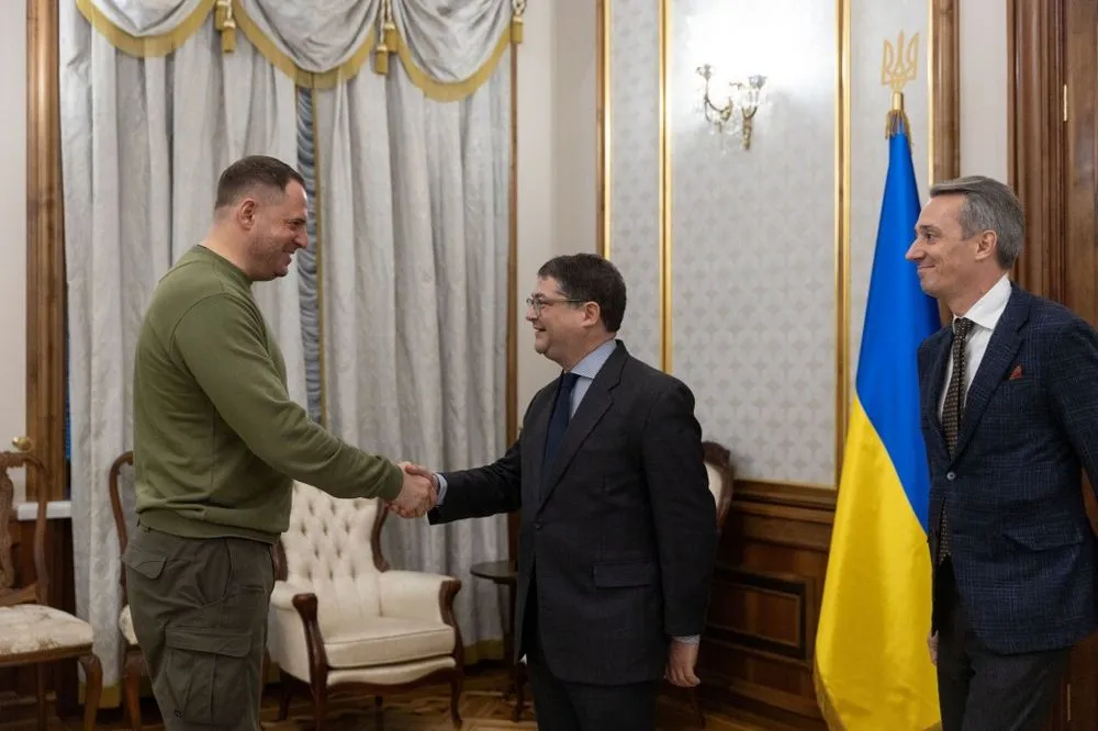 Yermak and Elbrun: on security guarantees for Ukraine