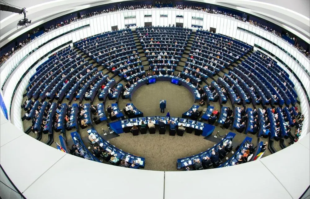 MEPs take up EU treaties: discuss elimination of veto in foreign and security policy