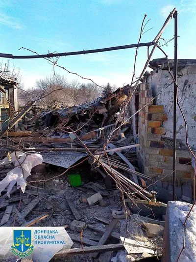 Russian attacks in Donetsk region kill two civilians, injure another