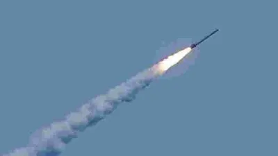 Росіяни уночі скерували ракету по об'єктах інфраструктури у Кривому Розі - ОВА 