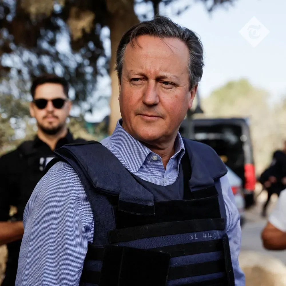   British Foreign Secretary Cameron arrives in Israel: he has already visited the site of massacres organized by Hamas