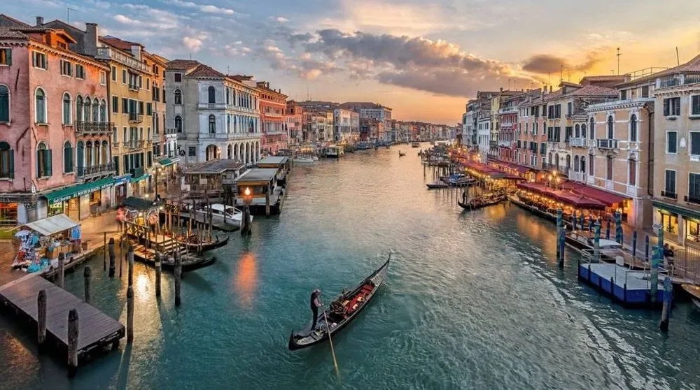 Starting in 2024, Venice will charge day-trippers a €5 fee during peak weekend hours
