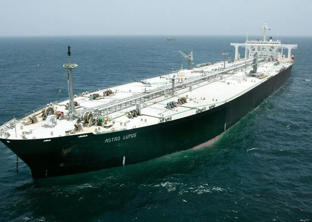 Три грецькі судноплавні компанії зупинили транспортування російської нафти, щоб уникнути санкцій США