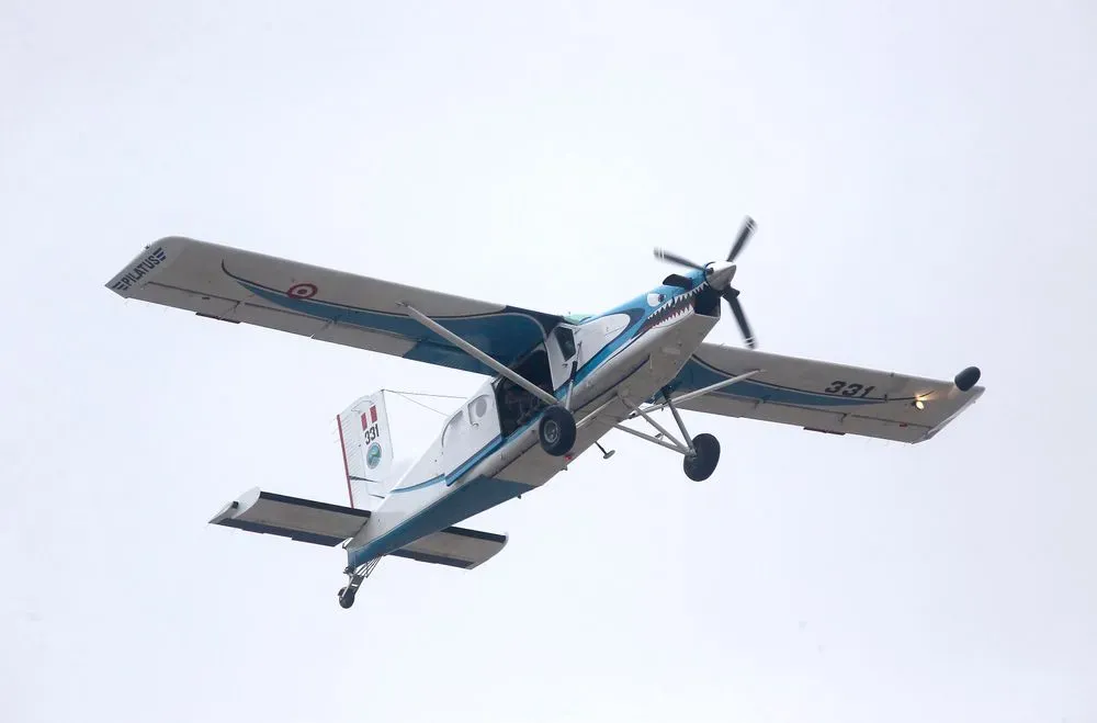 У Франції засудили пілота, який випадково вбив крилом літака парашутиста