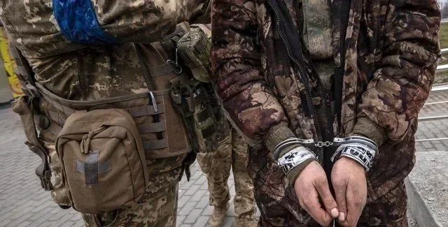 Ukrainian Armed Forces Captured Almost 30 Russians in Tavria sector over a week - Tarnavskyi 