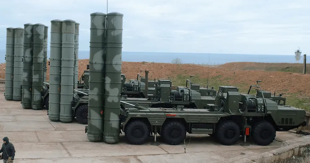 Британская разведка: из-за значительных потерь россия перебрасывает ПВО из Калининграда на фронт в Украине