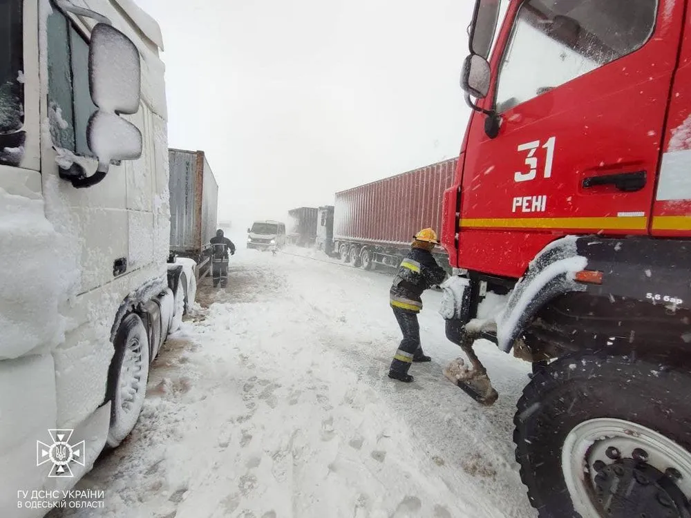 Школи закриті, усі служби рятують людей зі снігового полону: Кіпер про ситуацію на Одещині 