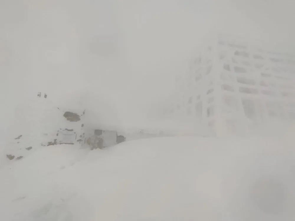 На горе Поп Иван в Карпатах температура снизилась до 18 градусов мороза 
