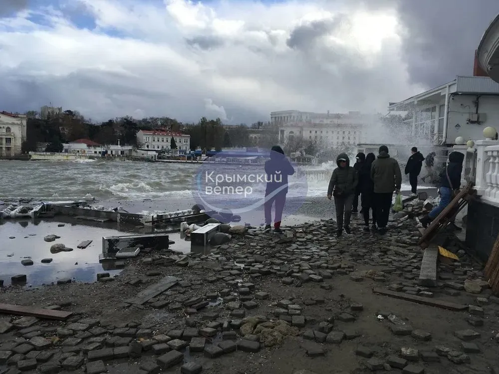 Media: 285 people evacuated from flooded area in occupied Crimea