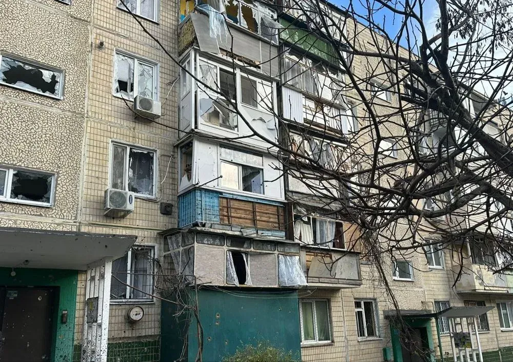 Днепропетровщина: армейцы рф обстреляли Никополь и Марганецкую громаду, есть разрушения и травмированные гражданские