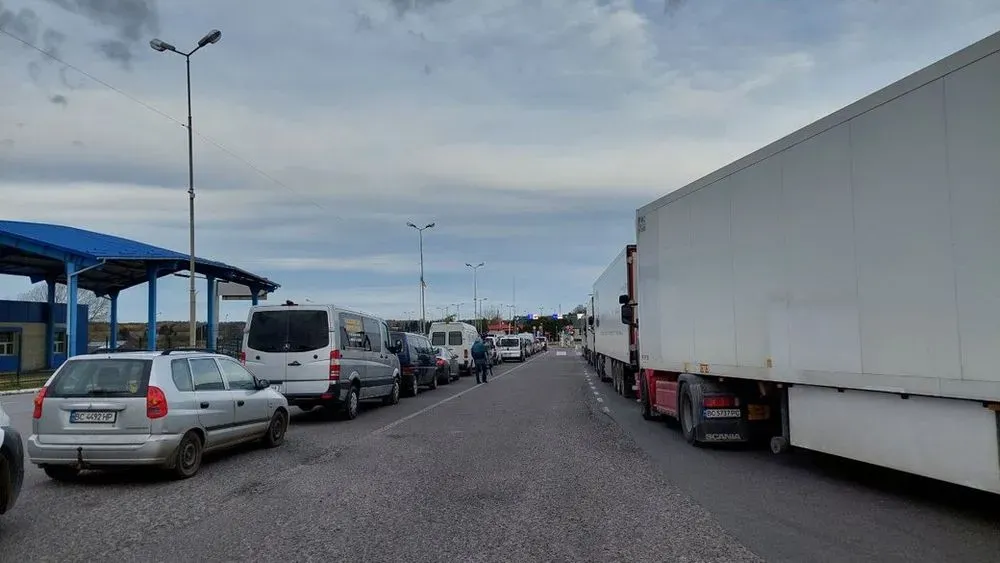 if-the-blockade-in-poland-continues-trucks-will-go-to-the-slovak-and-hungarian-borders-association-of-road-carriers