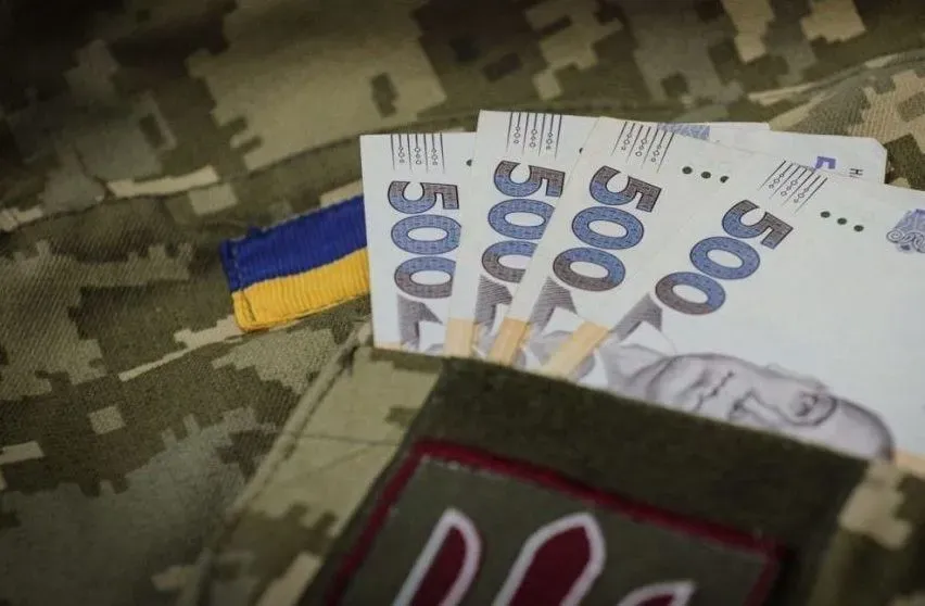 Ветеранам-военным продлили срок для обращения на получение выплат ко Дню Независимости: что известно 