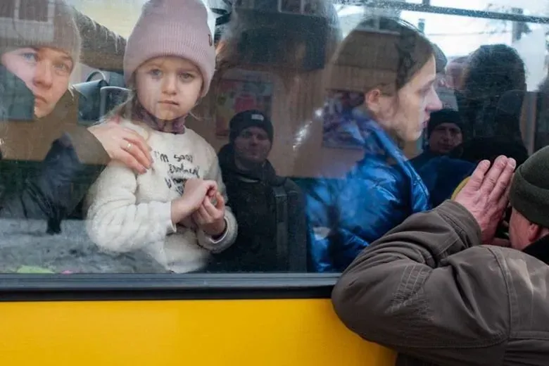  All children evacuated from 14 settlements of Kherson region - head of OVA