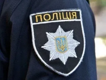 in-zaporizhzhia-patrol-policemen-rescued-a-boy-who-fell-into-a-water-trap