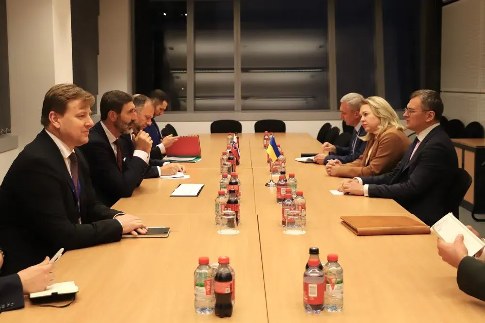 Kuleba meets with Slovakia's new Foreign Minister Blanar in Brussels