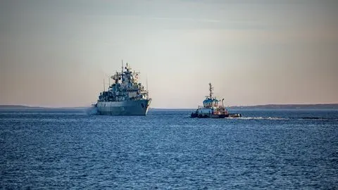 В Балтийском море усиливают охрану 20 военными кораблями