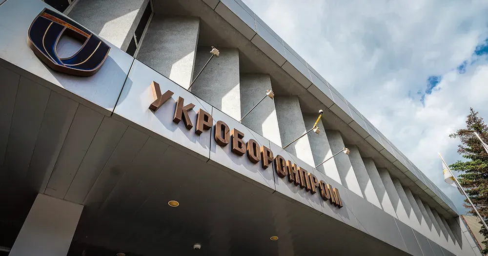 Укроборонпром спростував фейки про постачання запчастин до літаків і гвинтокрилів до рф