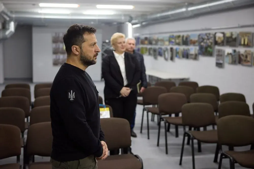 Zelensky visited Kherson and got acquainted with the plans for the construction of shelters