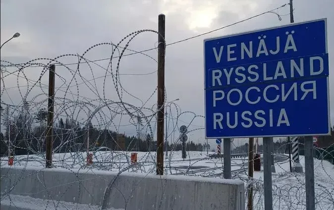 Finland has closed all road checkpoints on the border with Russia