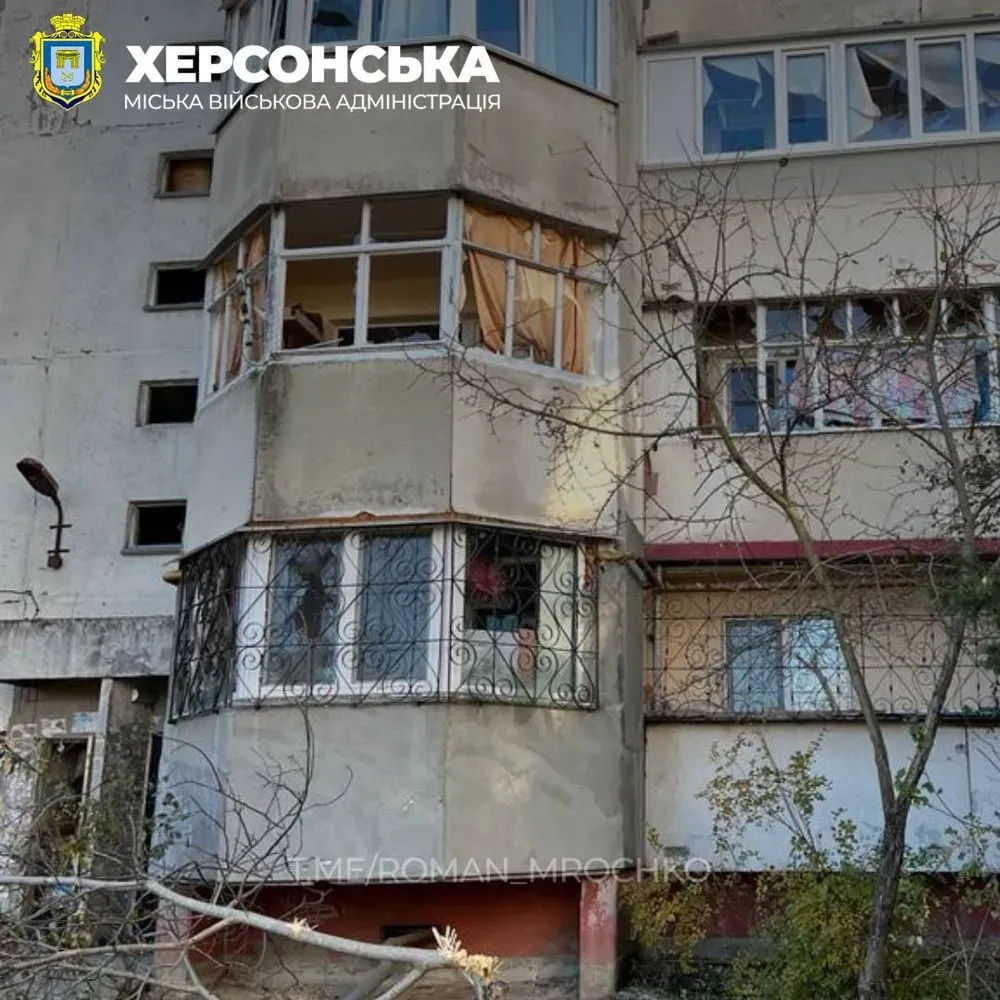 the-russians-shelled-the-korabelny-district-of-kherson-they-hit-residential-areas