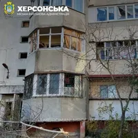 россияне обстреляли Корабельный район Херсона: попали в жилые кварталы
