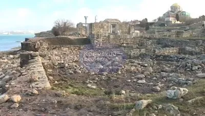 Шторм у Криму: пошкоджено найвідоміший пам'ятник Херсонеса