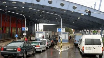 Словацькі далекобійники сьогодні розпочинають блокаду на кордоні з Україною, вже черга з 600 вантажівок - Демченко