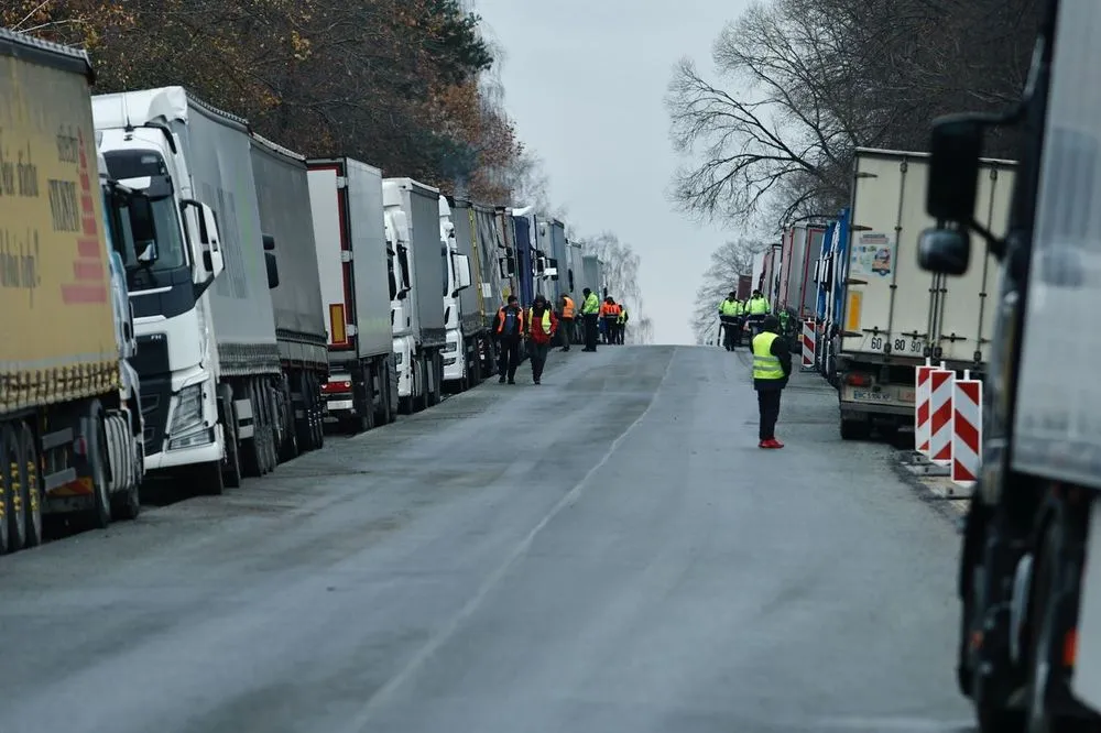 Забастовка перевозчиков: Украина и Польша договорились о частичном разблокировании границы 
