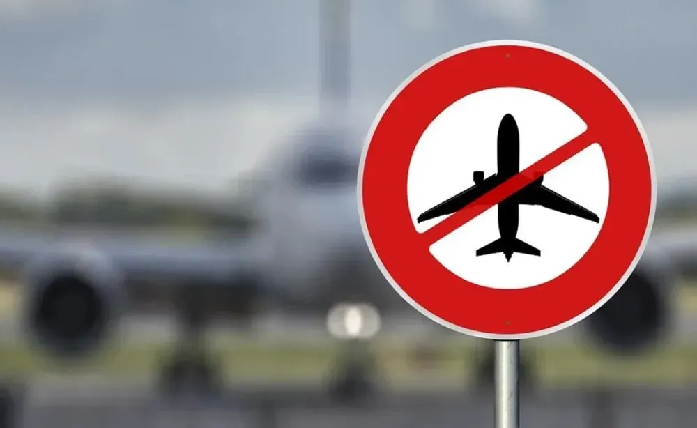 Сенатори США просять Байдена заборонити польоти в Китай