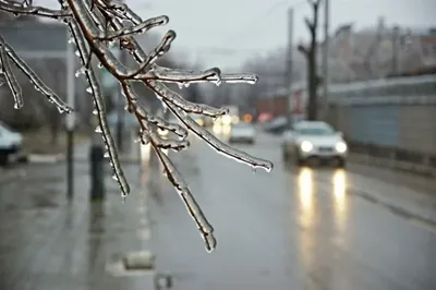 Облачно с прояснениями, на дорогах местами гололедица: прогноз погоды в Украине на 4 декабря