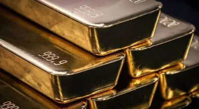Цена золота достигла рекордных $2135