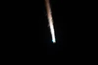 Астронавти МКС показали, як російський вантажний корабель згорає в атмосфері Землі