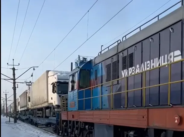 bypassing-the-strikers-at-the-border-ukrzaliznytsia-told-how-the-container-trains-with-trucks-will-run