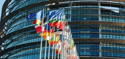 ЄС досяг угоди, що дозволить країнам заборонити імпорт російського СПГ – Bloomberg