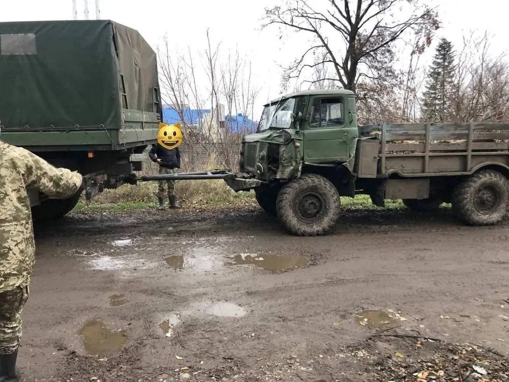 Зимові шини для "крихітки" з тилового забезпечення: долучайтесь до зборів