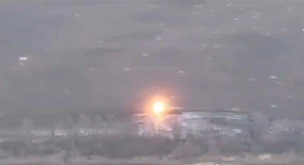 Украинский дрон-камикадзе "РУБАК" уничтожил российский грузовик, застрявший в болоте под Кременной - Сырский