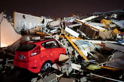 Мощный торнадо в штате Теннесси убил шесть человек, в том числе ребенка