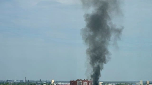 Взрывы в Киеве прогремели перед воздушной тревогой; сообщается о ракетной угрозе