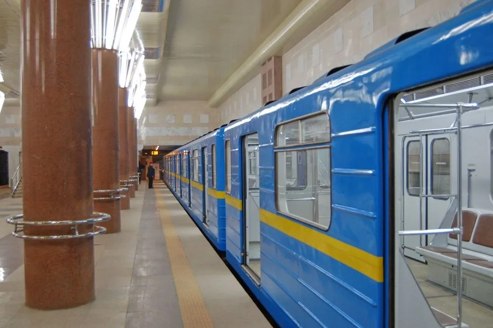 Kyiv authorities plan to launch shuttle service on the Blue Line on December 13: what is known 