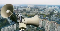 Збій в роботі Київстар: в частині регіонів України не працюють системи сповіщення про повітряну тривогу