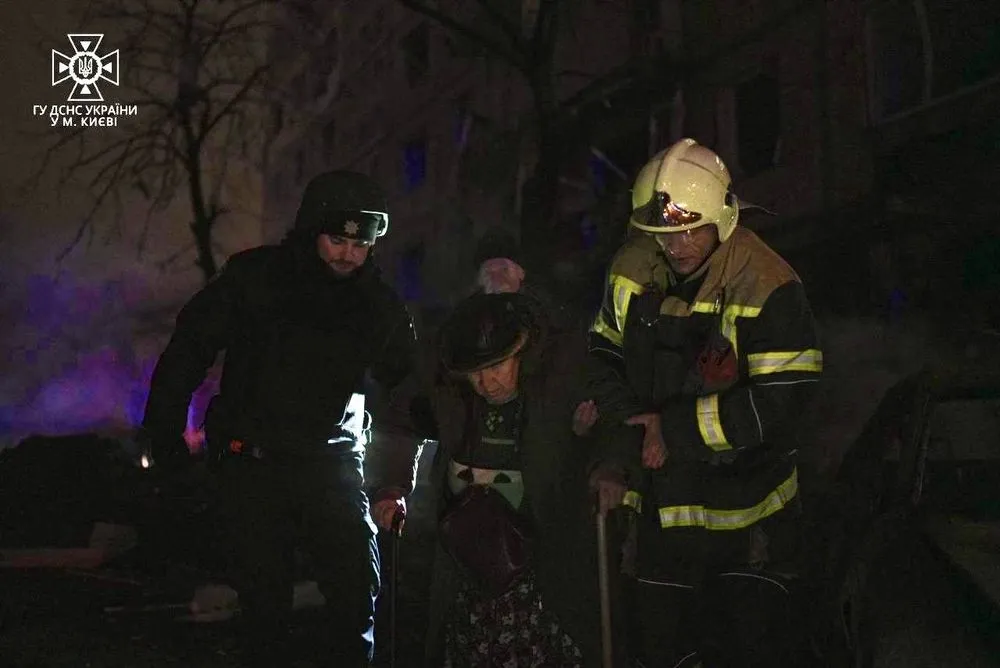 Из-за ракетной атаки рф на Киев около 10 случаев падения обломков - КГВА