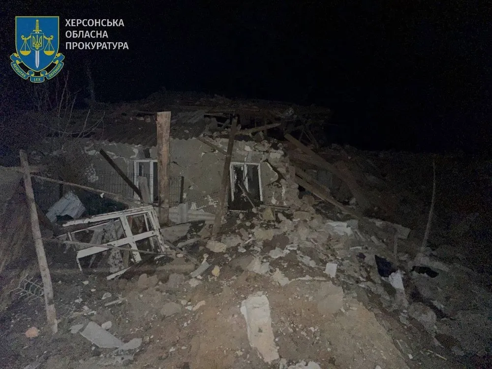 Night shelling in Kherson region: a woman dies under the rubble of her own house