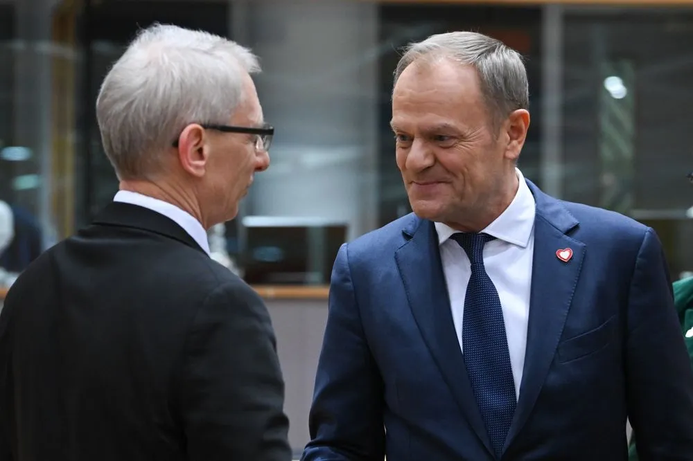 Tusk calls support for Ukraine a priority and speaks about possible influence on Orban before the EU summit