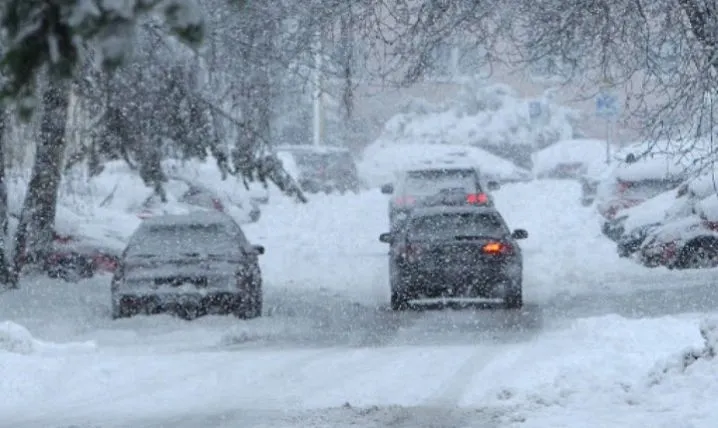 Bad weather in Ukraine: drivers urged to be careful on the roads