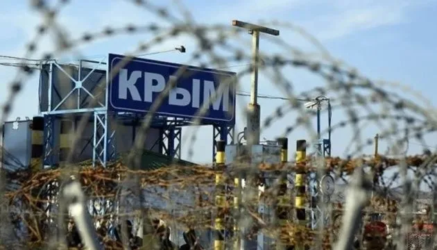 a-powerful-explosion-occurred-in-crimea-russians-raised-a-helicopter-into-the-sky