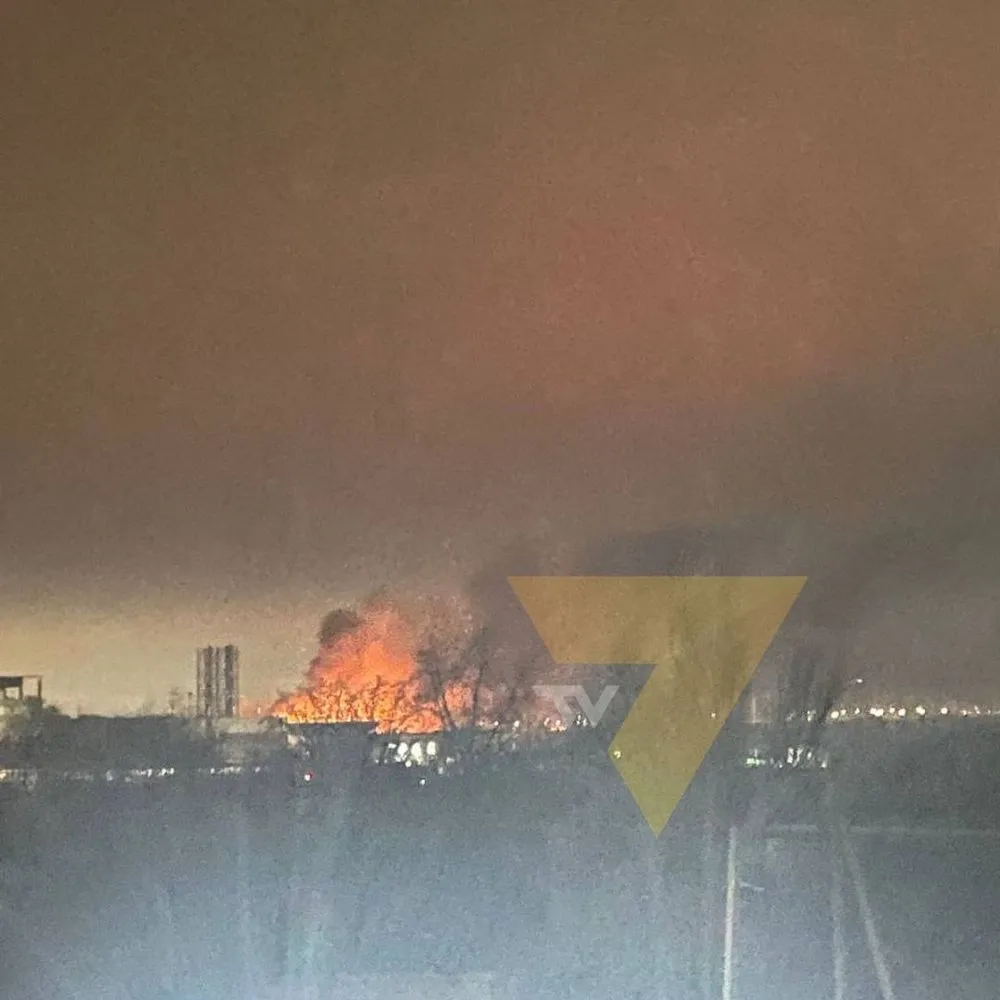 "Arrival" in occupied Mariupol: fire broke out, ambulances are on the way