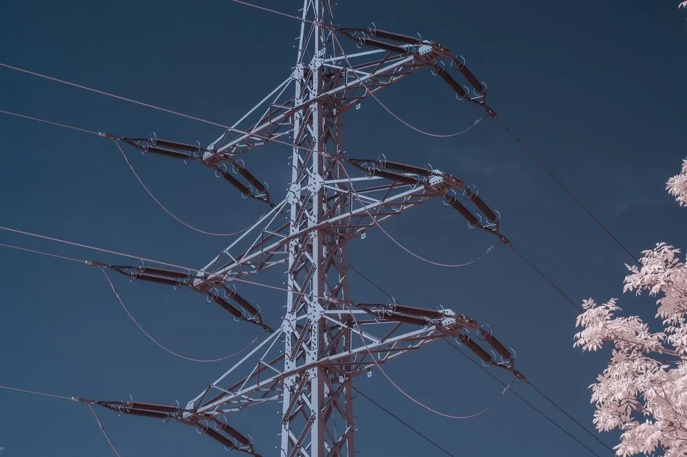Дефіциту електрики не фіксують, ворог знову вдарив по ТЕС у прифронтовій області - Міненерго